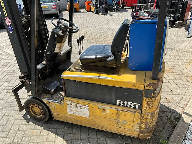 2000 deawoo b18t-2 vorkheftruck - afbeelding 8 van  14