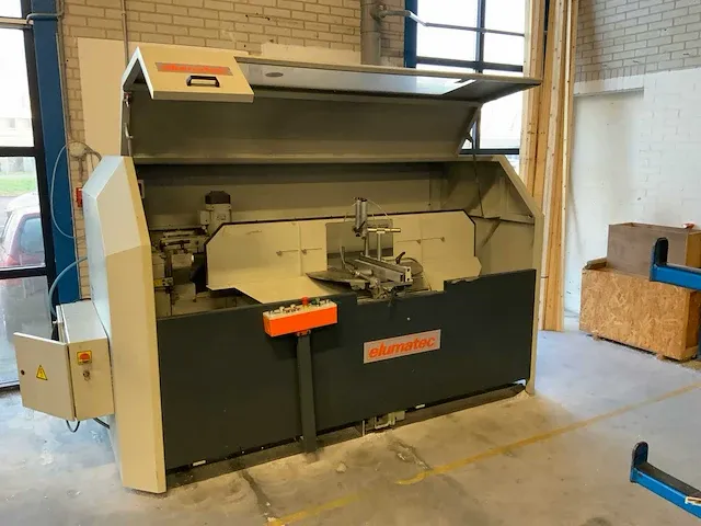 2000 elumatec aks 134 uithoekzaagmachine - afbeelding 3 van  9