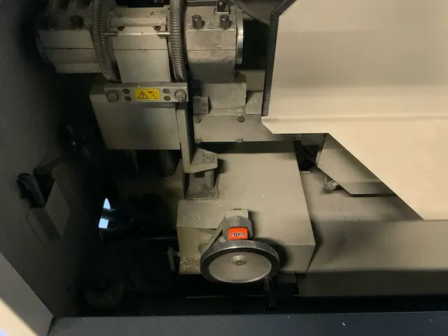 2000 elumatec aks 134 uithoekzaagmachine - afbeelding 9 van  9