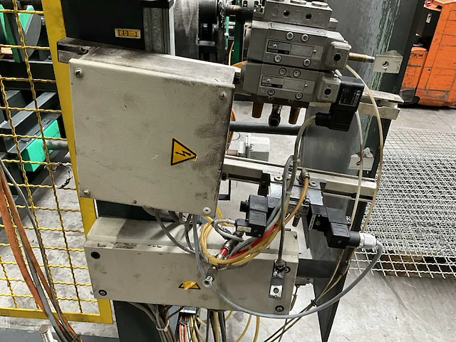 2000 e.m.s cmt buisvormmachine met buizenmagazijn - afbeelding 4 van  30