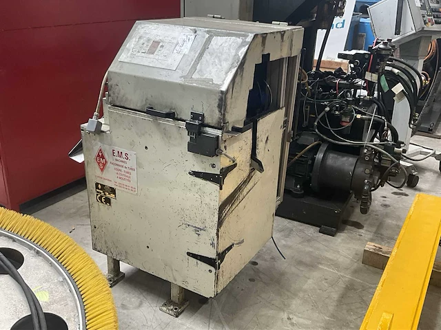 2000 e.m.s cmt buisvormmachine met buizenmagazijn - afbeelding 6 van  30