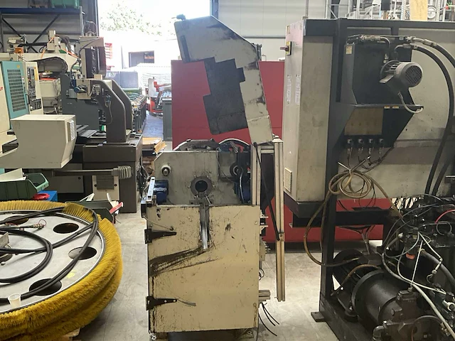 2000 e.m.s cmt buisvormmachine met buizenmagazijn - afbeelding 11 van  30