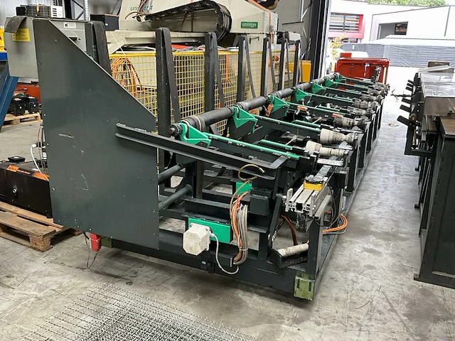 2000 e.m.s cmt buisvormmachine met buizenmagazijn - afbeelding 27 van  30