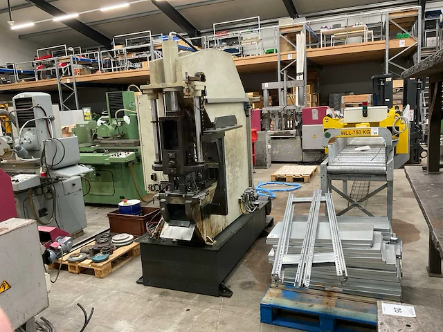 2000 e.m.s. ct76/2 ponsmachine - afbeelding 12 van  19