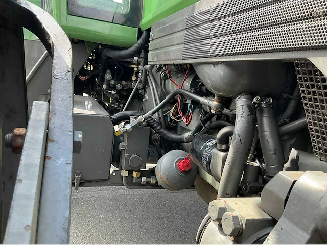 2000 fendt farmer 308 turbomatik vierwielaangedreven landbouwtractor - afbeelding 17 van  36