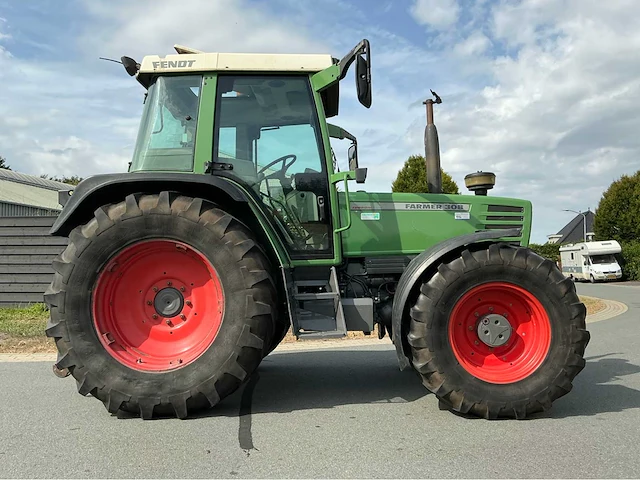 2000 fendt farmer 308 turbomatik vierwielaangedreven landbouwtractor - afbeelding 32 van  36