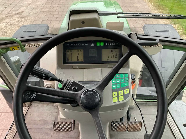 2000 fendt farmer 410 vario vierwielaangedreven landbouwtractor - afbeelding 28 van  43