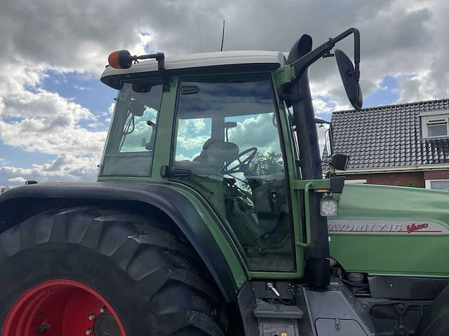 2000 fendt vario 716 vierwielaangedreven landbouwtractor - afbeelding 15 van  46