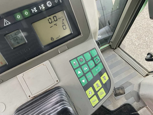 2000 fendt vario 716 vierwielaangedreven landbouwtractor - afbeelding 37 van  46