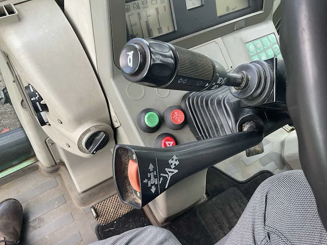 2000 fendt vario 716 vierwielaangedreven landbouwtractor - afbeelding 38 van  46