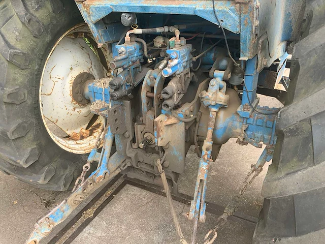2000 ford 7710 vierwielaangedreven landbouwtractor - afbeelding 6 van  32
