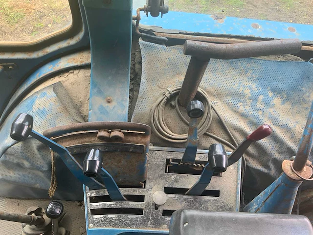 2000 ford 7710 vierwielaangedreven landbouwtractor - afbeelding 17 van  32