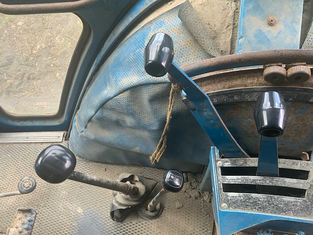 2000 ford 7710 vierwielaangedreven landbouwtractor - afbeelding 18 van  32