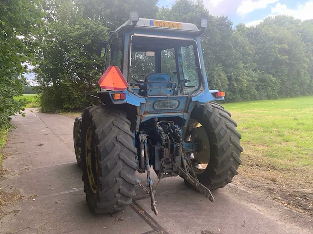 2000 ford 7710 vierwielaangedreven landbouwtractor - afbeelding 29 van  32