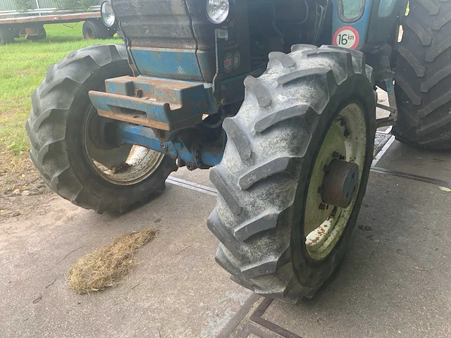 2000 ford 7710 vierwielaangedreven landbouwtractor - afbeelding 32 van  32