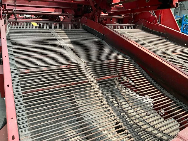 2000 grimme gv 3000 aardappelrooier - afbeelding 31 van  42
