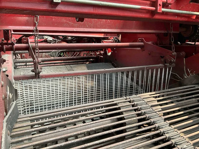 2000 grimme gv 3000 aardappelrooier - afbeelding 32 van  42