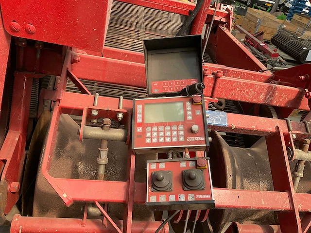 2000 grimme gv 3000 aardappelrooier - afbeelding 41 van  42