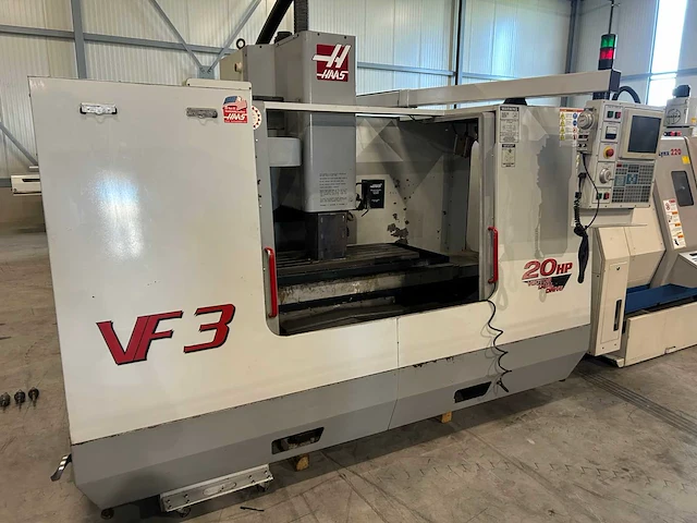 2000 haas vf-3 cnc universele bewerkingscentra - afbeelding 1 van  14