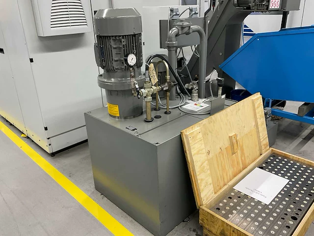 2000 hermle c 800 u cnc bewerkingscentra - afbeelding 4 van  38