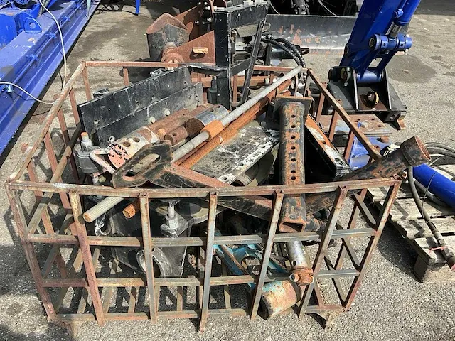2000 hitachi ex75 ur rupsgraafmachine met heiinstallatie - afbeelding 10 van  45