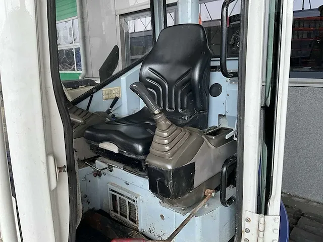 2000 hitachi ex75 ur rupsgraafmachine met heiinstallatie - afbeelding 31 van  45