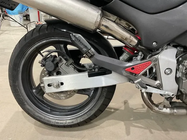 2000 honda hornet cb600f motorfiets - afbeelding 8 van  17
