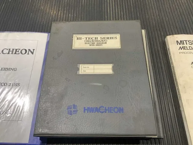 2000 hwacheon hi-tech 100a cnc draaibank - afbeelding 10 van  28