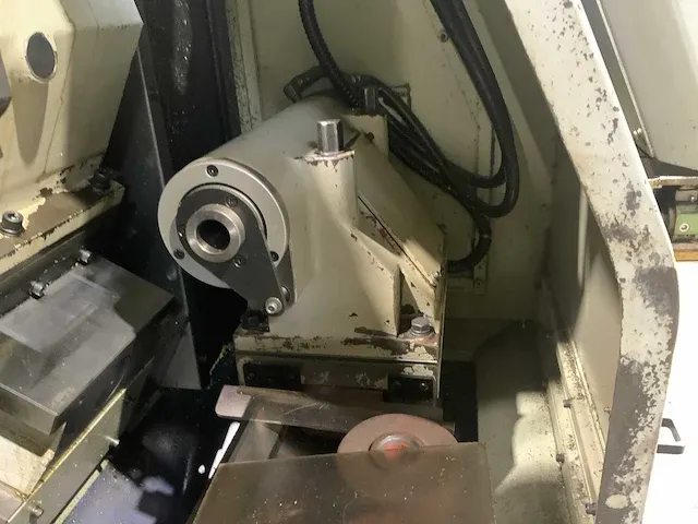 2000 hwacheon hi-tech 100a cnc draaibank - afbeelding 27 van  28