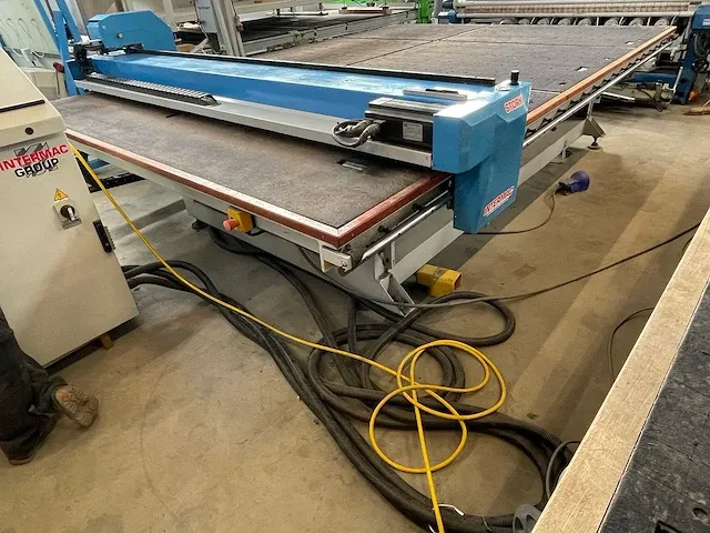 2000 intermac stork straight 3700 cnc float snijtafel - afbeelding 1 van  8