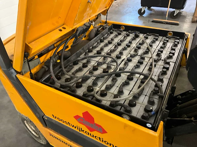 2000 jungheinrich efg-vac25 vorkheftruck - afbeelding 13 van  29
