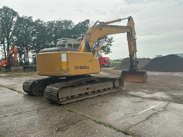 2000 kato hd823lc rupsgraafmachine - afbeelding 12 van  16