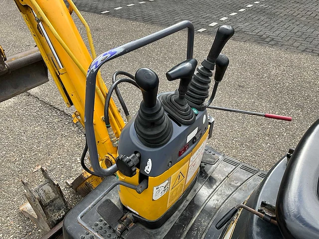 2000 komatsu pc03 minigraafmachine - afbeelding 13 van  25