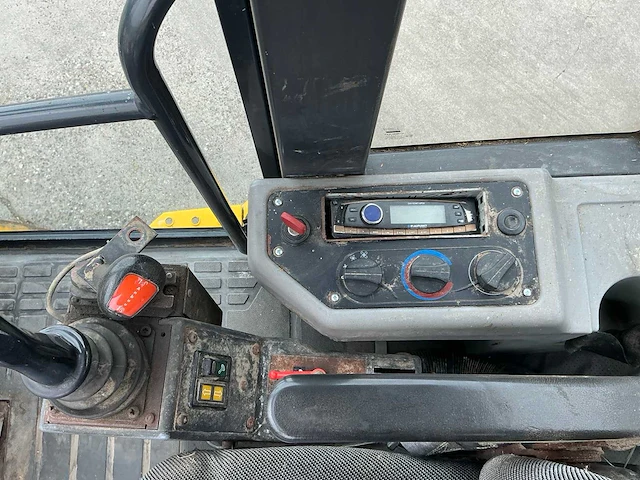 2000 kramer 420 shovel - afbeelding 23 van  32