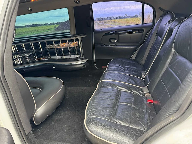2000 lincoln towncar limousine - afbeelding 20 van  40