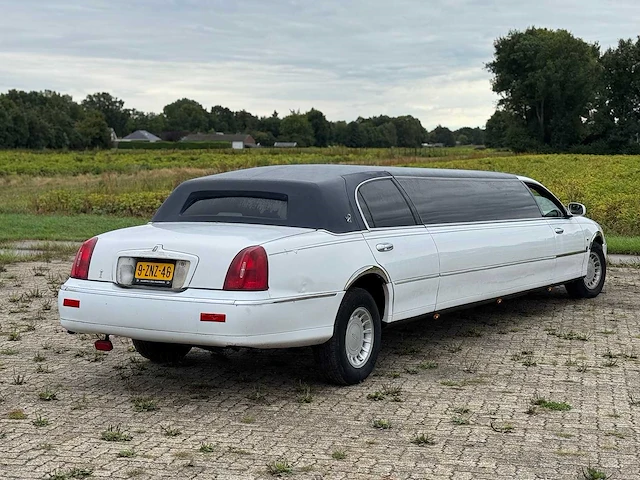 2000 lincoln towncar limousine - afbeelding 33 van  40