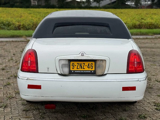 2000 lincoln towncar limousine - afbeelding 34 van  40