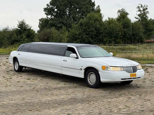 2000 lincoln towncar limousine - afbeelding 38 van  40