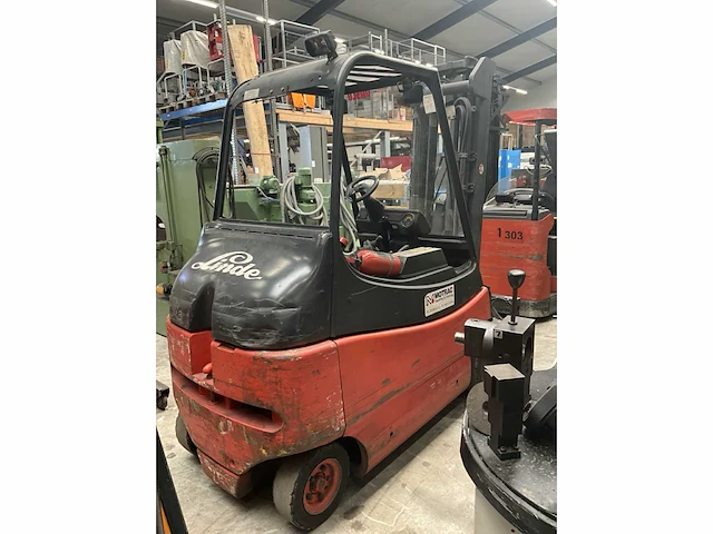 2000 linde e30/600-02 vorkheftruck (voor onderdelen) - afbeelding 10 van  14
