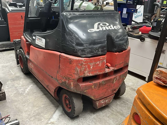 2000 linde e30/600-02 vorkheftruck (voor onderdelen) - afbeelding 12 van  14