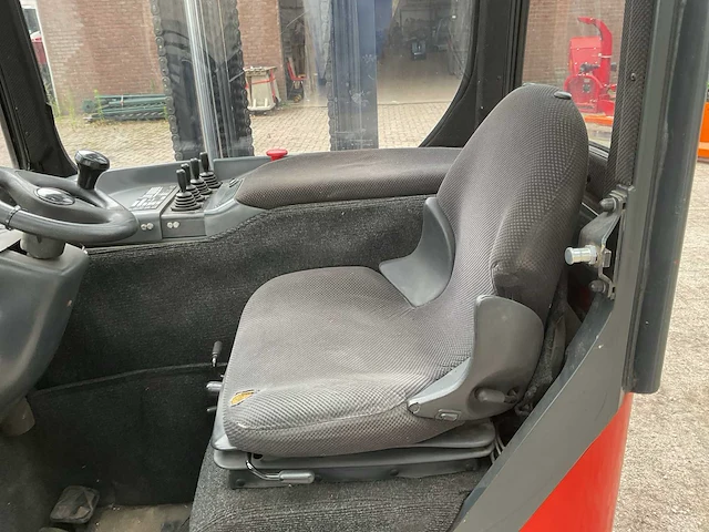 2000 linde r16 reach truck - afbeelding 10 van  13