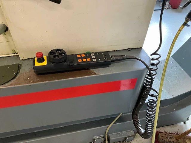 2000 mas mcv1000 cnc verticale bewerkingscentrum - afbeelding 15 van  34