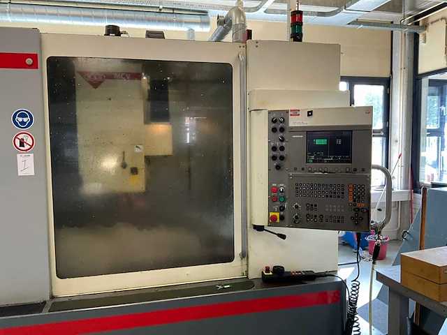 2000 mas mcv1000 cnc verticale bewerkingscentrum - afbeelding 12 van  34