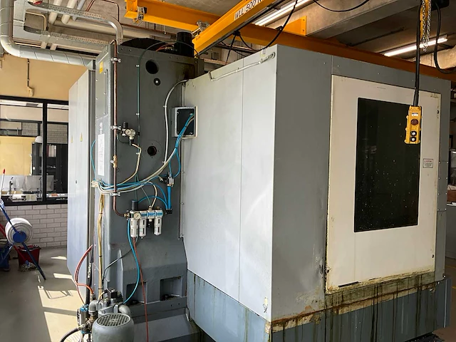 2000 mas mcv1000 cnc verticale bewerkingscentrum - afbeelding 32 van  34