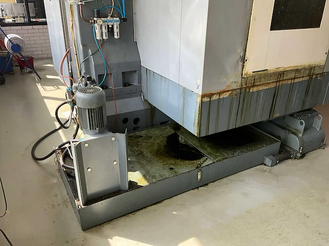 2000 mas mcv1000 cnc verticale bewerkingscentrum - afbeelding 33 van  34