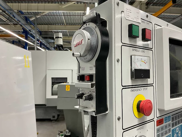 2000 mikron haas vce 1000 cnc freesmachine - afbeelding 6 van  20