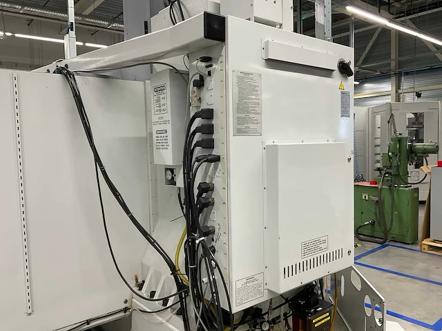 2000 mikron haas vce 1000 cnc freesmachine - afbeelding 8 van  20