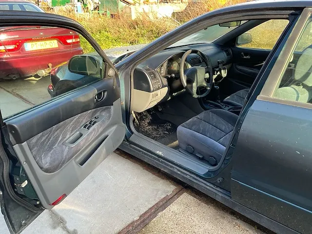 2000 mitsubishi galant personenauto - afbeelding 9 van  10