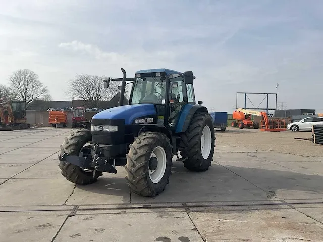 2000 new holland tm125 vierwielaangedreven landbouwtractor - afbeelding 1 van  22