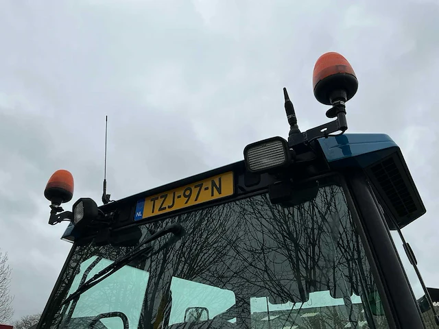 2000 new holland tm165 vierwielaangedreven landbouwtractor - afbeelding 4 van  25